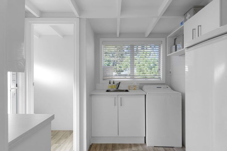 Photo of property in 15 South Crescent, Amberley, 7481