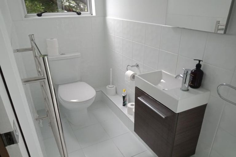 Photo of property in 68b Chatsworth Road, Silverstream, Upper Hutt, 5019