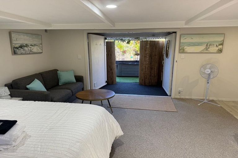 Photo of property in 36 Rame Road, Greenhithe, Auckland, 0632