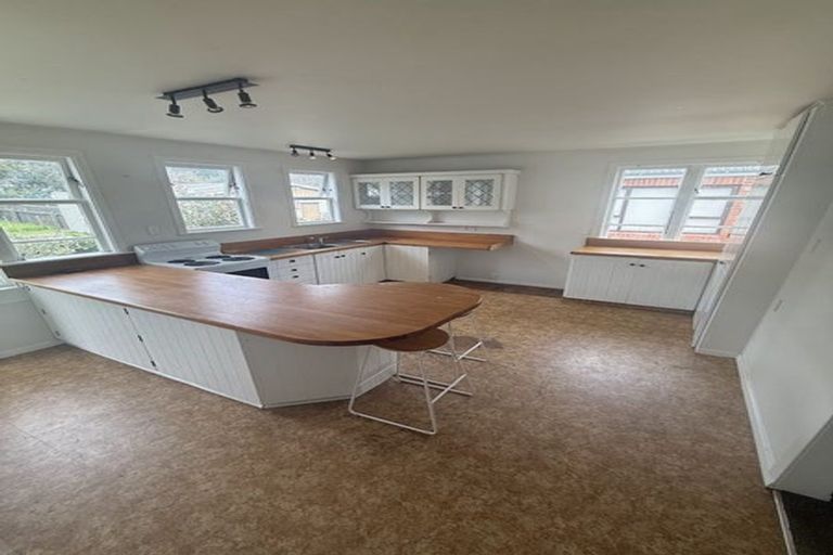 Photo of property in 19 Collett Street, Naenae, Lower Hutt, 5011