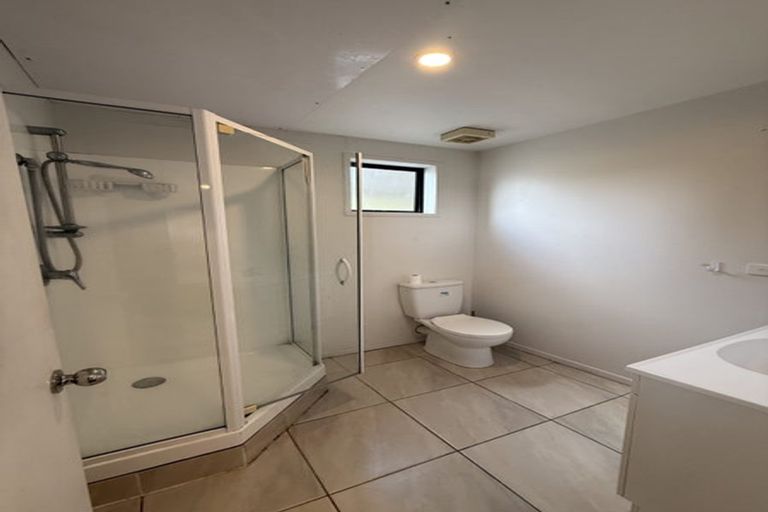 Photo of property in 23 James Paige Lane, Riverhead, Albany, 0793