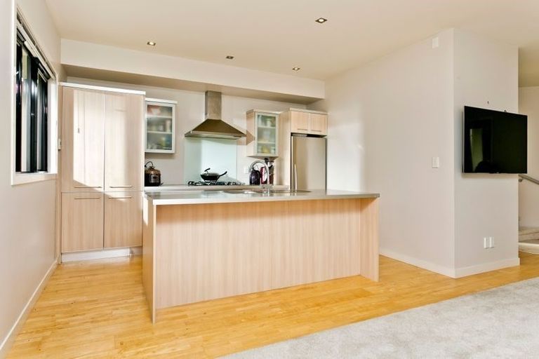 Photo of property in Point Ridge, 130 Gills Road, Albany Heights, Auckland, 0632