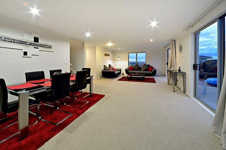 Photo of property in 20 Lane Cameron Place, Flat Bush, Auckland, 2019