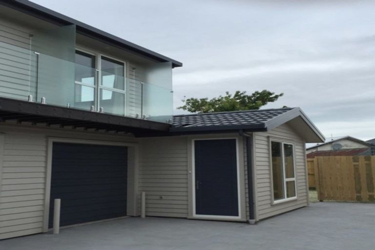 Photo of property in 2/204 Woodham Road, Linwood, Christchurch, 8062