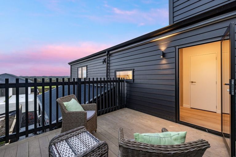 Photo of property in 33 Kapowai Way, Warkworth, 0985