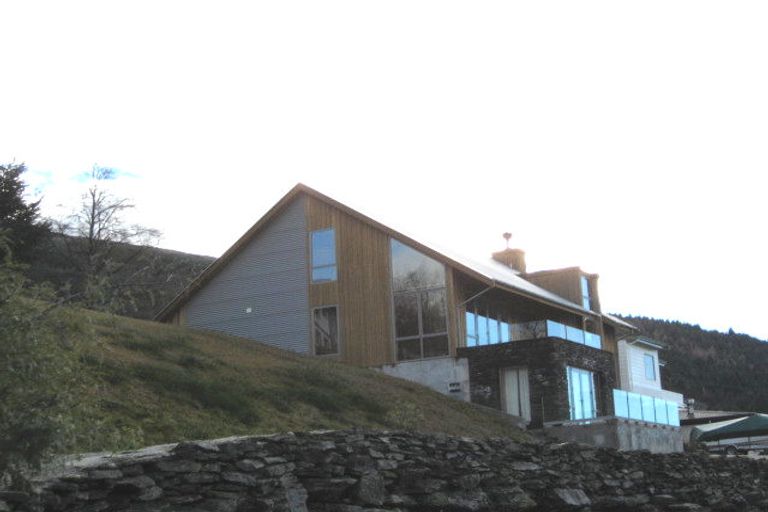 Photo of property in 7 Golden Terrace, Queenstown, 9300