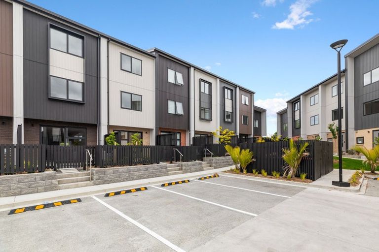 Photo of property in 12 Selo Street, Glen Eden, Auckland, 0602