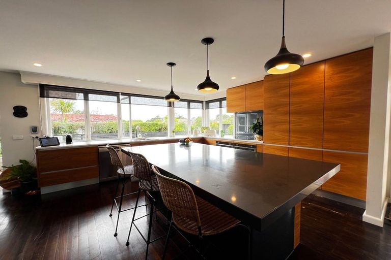 Photo of property in 77 Sunnybrae Road, Hillcrest, Auckland, 0627