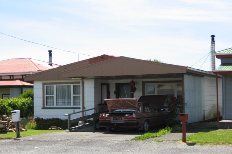 Photo of property in 151 Queen Street, Westport, 7825