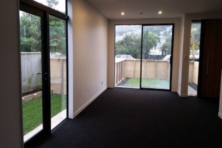 Photo of property in 74u1 Derwent Street, Island Bay, Wellington, 6023