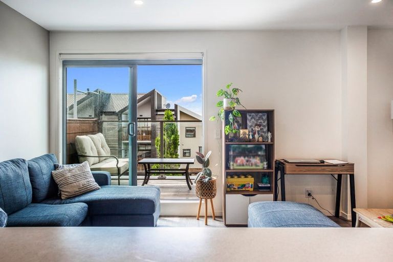 Photo of property in 203/160b Hobsonville Point Road, Hobsonville, Auckland, 0616