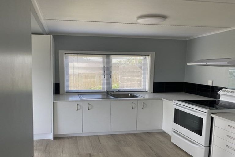 Photo of property in 14 Matai Road, Stanmore Bay, Whangaparaoa, 0932