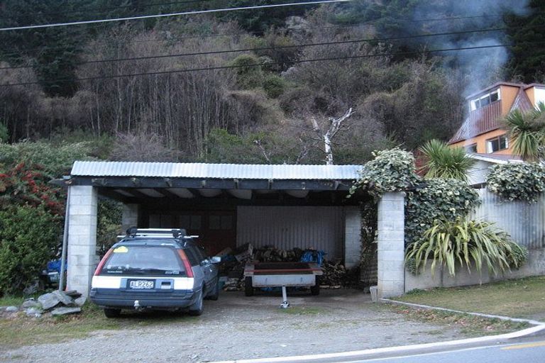 Photo of property in 125 Hallenstein Street, Queenstown, 9300