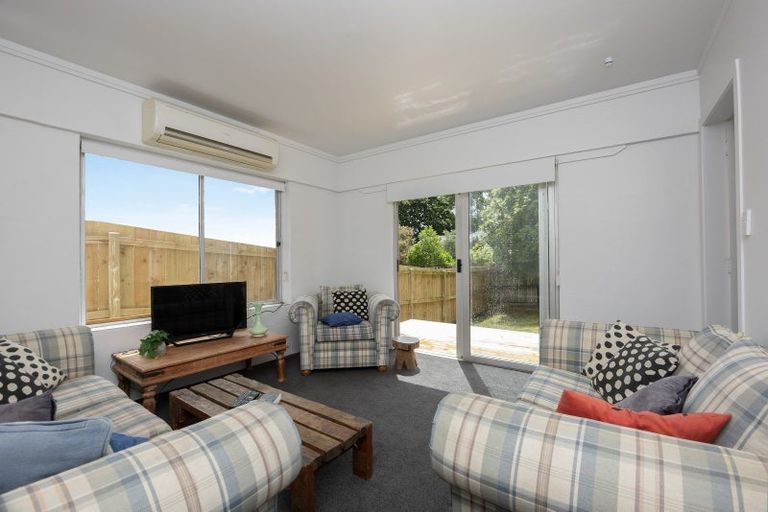 Photo of property in 37 Maude Street, Riverhead, 0820