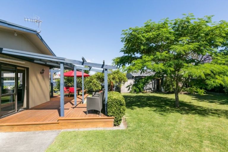 Photo of property in 52 Meeanee Road, Taradale, Napier, 4112