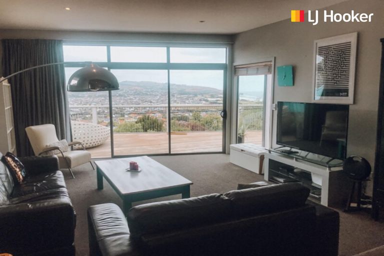 Photo of property in 32 Ravenswood Road, Saint Clair, Dunedin, 9012