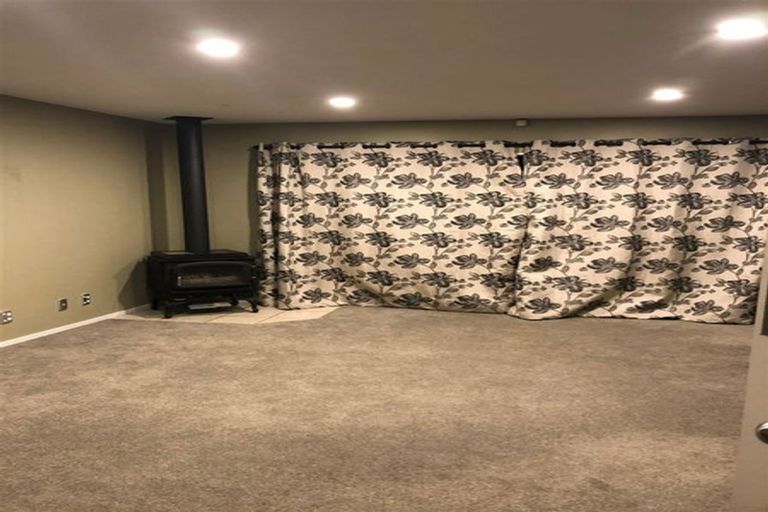 Photo of property in 165 Peverel Street, Riccarton, Christchurch, 8041