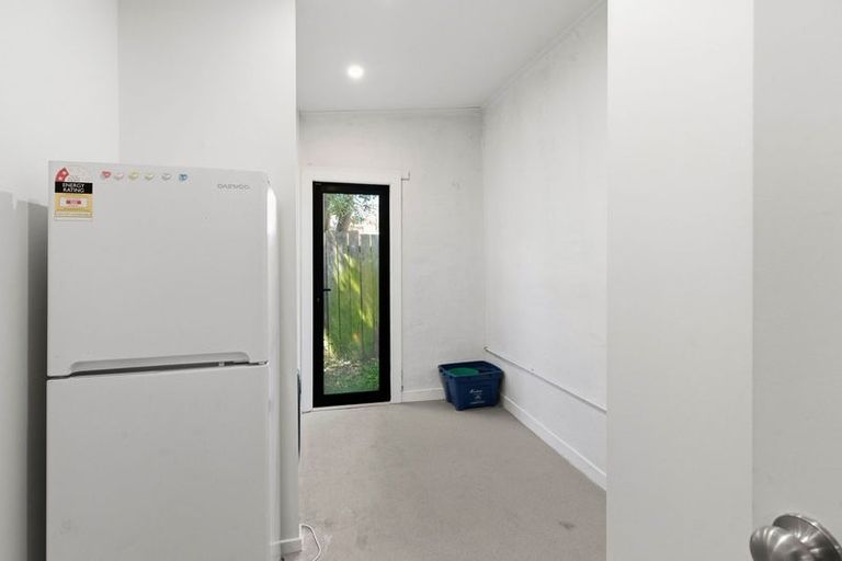 Photo of property in 587 Castle Street, North Dunedin, Dunedin, 9016