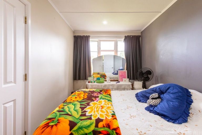 Photo of property in 78 Mclean Street, Woodville, 4920