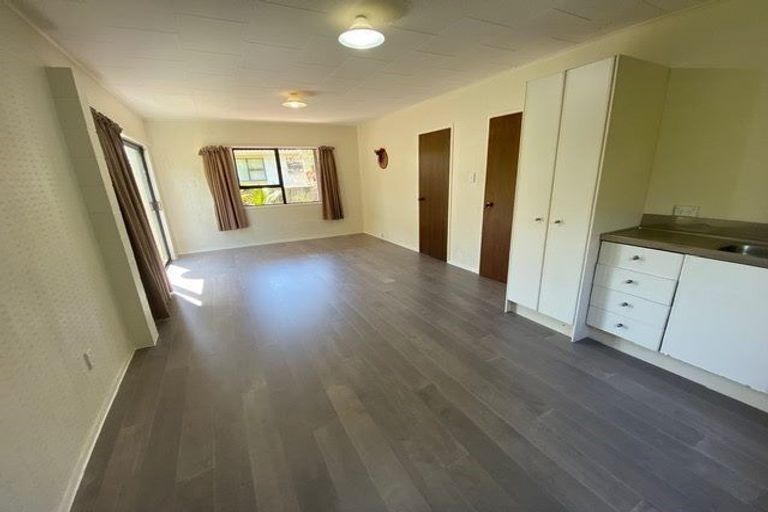 Photo of property in 96 Langana Avenue, Browns Bay, Auckland, 0630