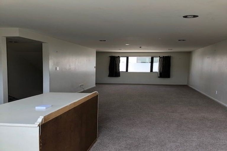 Photo of property in 11 Gordon Place, Newtown, Wellington, 6021