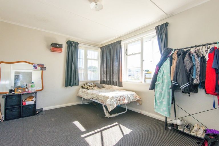 Photo of property in 1016 Hood Street, Mayfair, Hastings, 4122