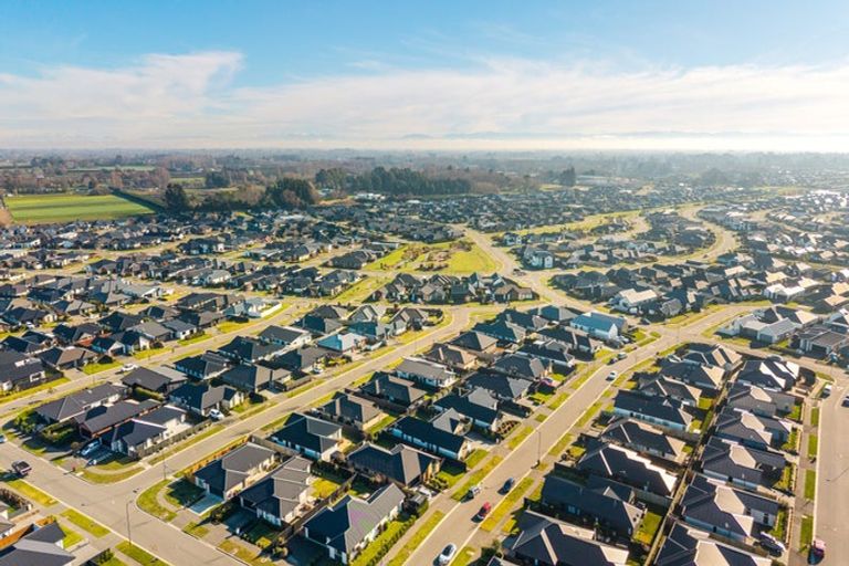 Photo of property in 11 Hoffman Street, Marshland, Christchurch, 8083