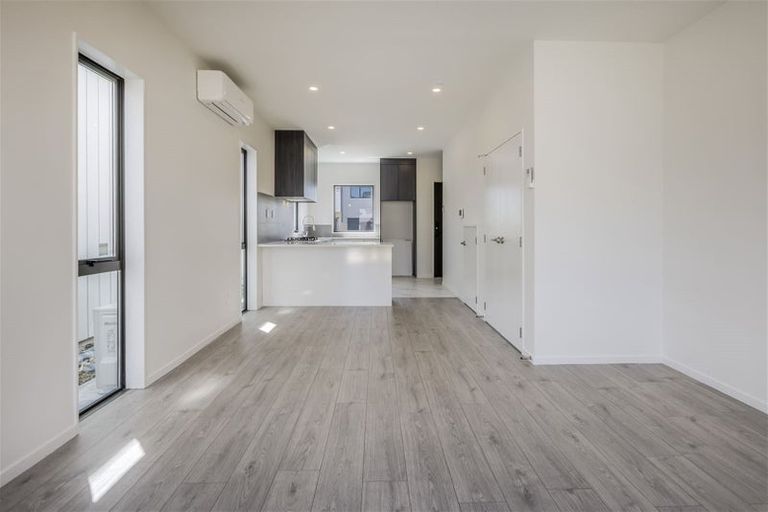 Photo of property in 49 Kairakau Street, Papakura, 2110