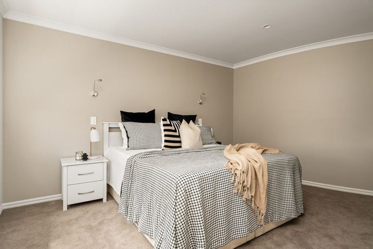 Photo of property in 3 Seaview Road, Otumoetai, Tauranga, 3110