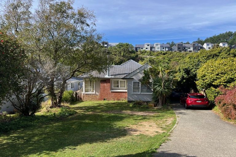 Photo of property in 19 Willowbank Road, Tawa, Wellington, 5028