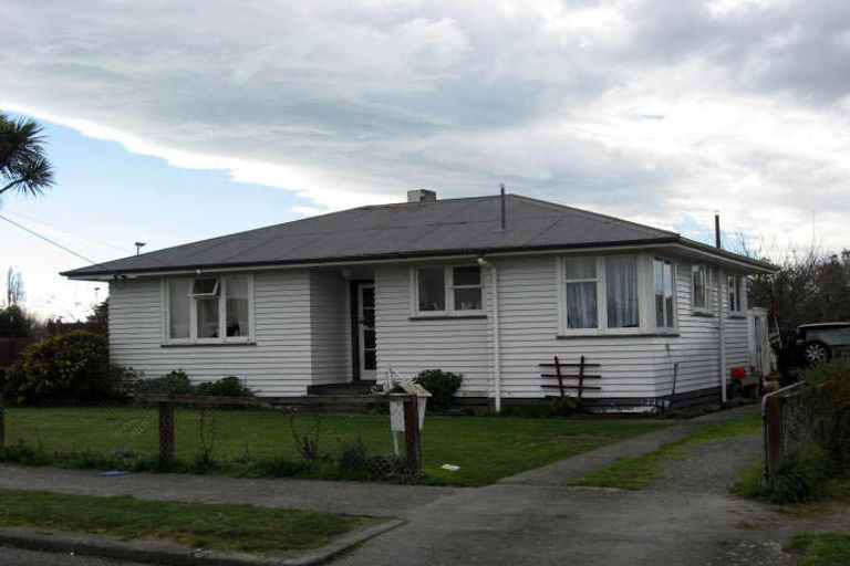 Photo of property in 27 Cameron Crescent, Masterton, 5810