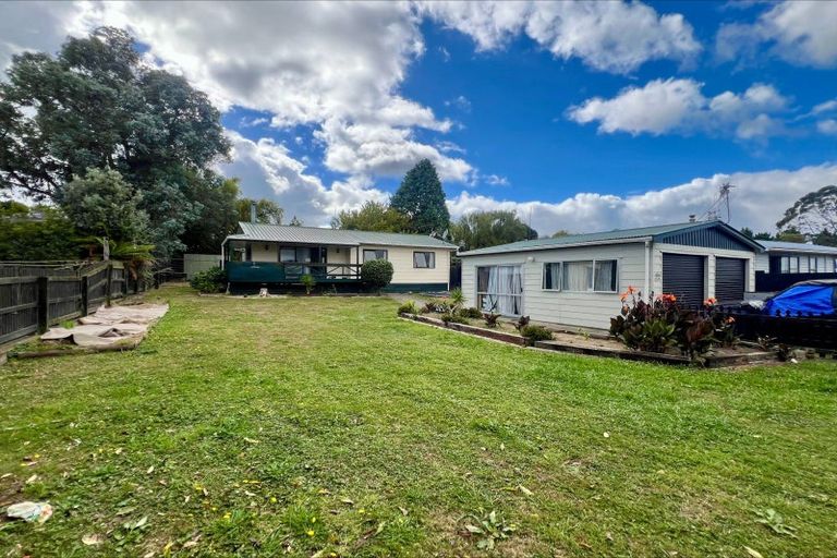 Photo of property in 19 Vera Street, Marton, 4710