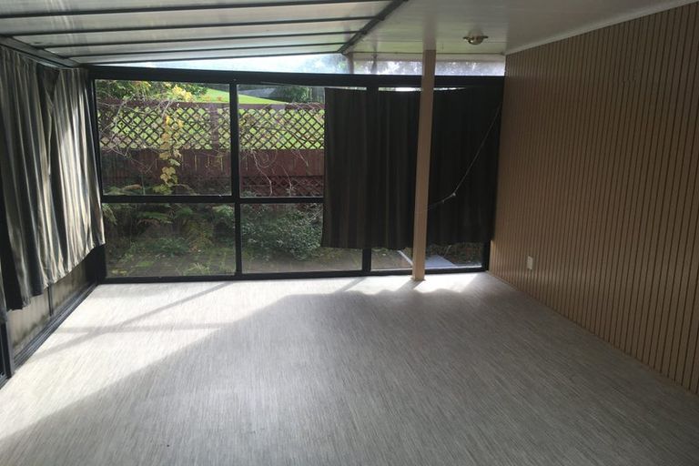 Photo of property in 11a Orewa Heights Crescent, Orewa, 0931