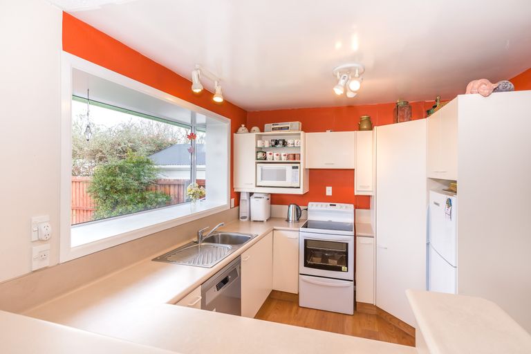 Photo of property in 12 Chevy Place, Hoon Hay, Christchurch, 8025