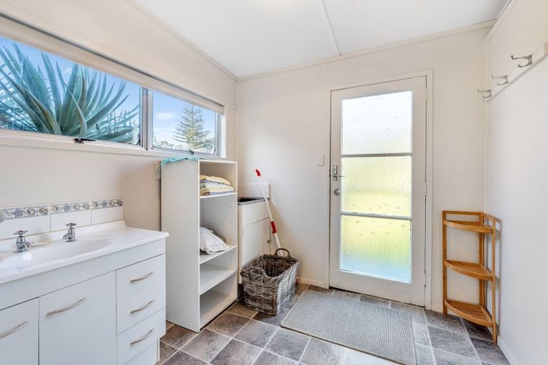 Photo of property in 5 Ocean View Terrace, Baylys Beach, Dargaville, 0377