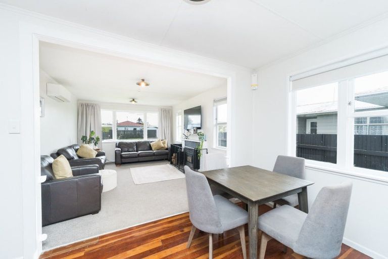 Photo of property in 17 Alexander Street, Awapuni, Palmerston North, 4412