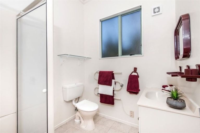 Photo of property in 3 Bathgate Street, Johnsonville, Wellington, 6037