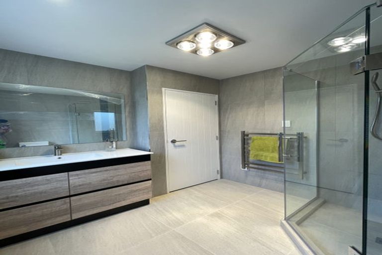 Photo of property in 65c Sunrise Avenue, Murrays Bay, Auckland, 0630