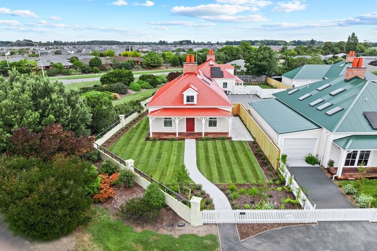 Photo of property in 1 Waitikiri Drive, Parklands, Christchurch, 8083