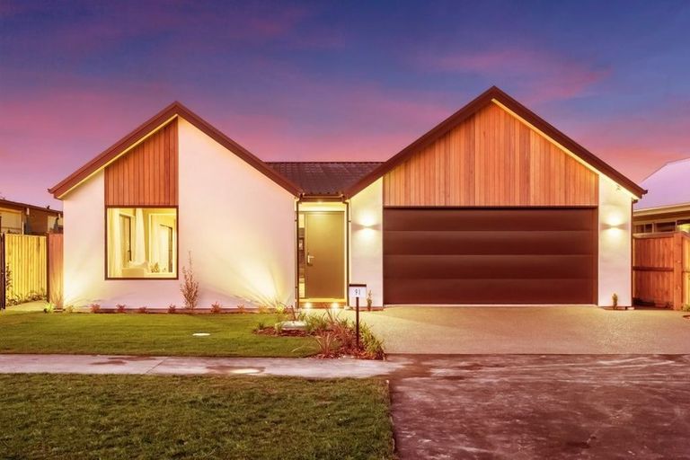 Photo of property in 91 Leistrella Road, Hoon Hay, Christchurch, 8025