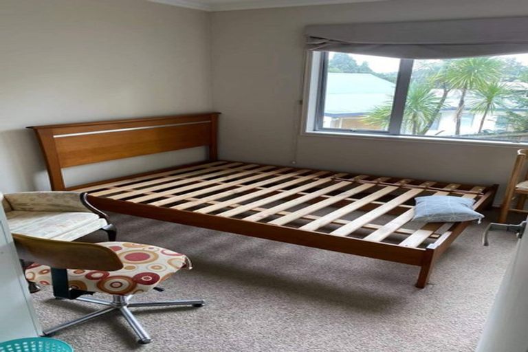 Photo of property in 17 Highbury Bypass, Birkenhead, Auckland, 0626