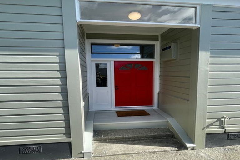 Photo of property in 158 Russell Terrace, Berhampore, Wellington, 6023