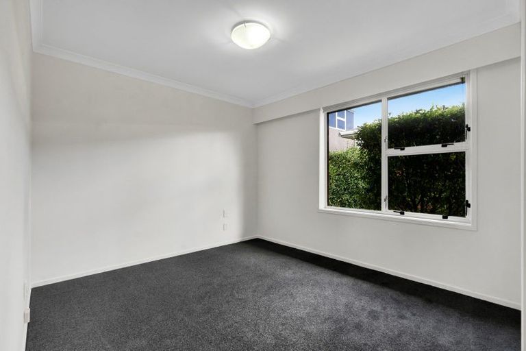 Photo of property in 364 Devon Street East, Strandon, New Plymouth, 4312