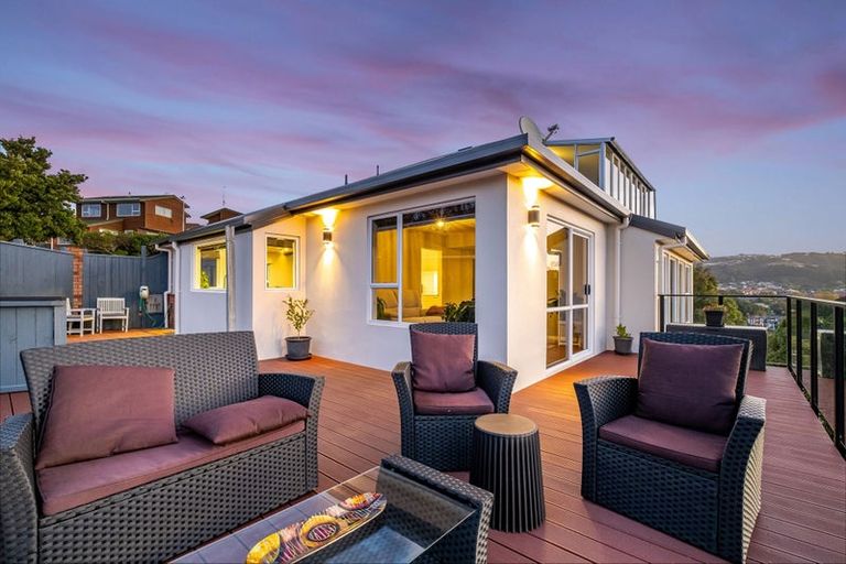 Photo of property in 20 Sailmaker Close, Whitby, Porirua, 5024
