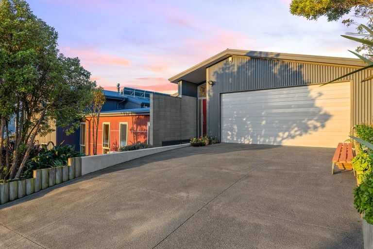 Photo of property in 18 Stoddart Terrace, Diamond Harbour,  8971