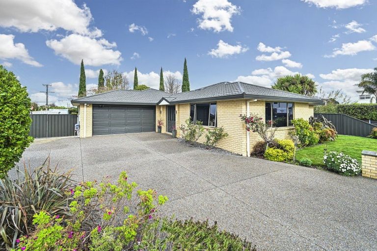 Photo of property in 95 Ferry Road, Clive, 4102