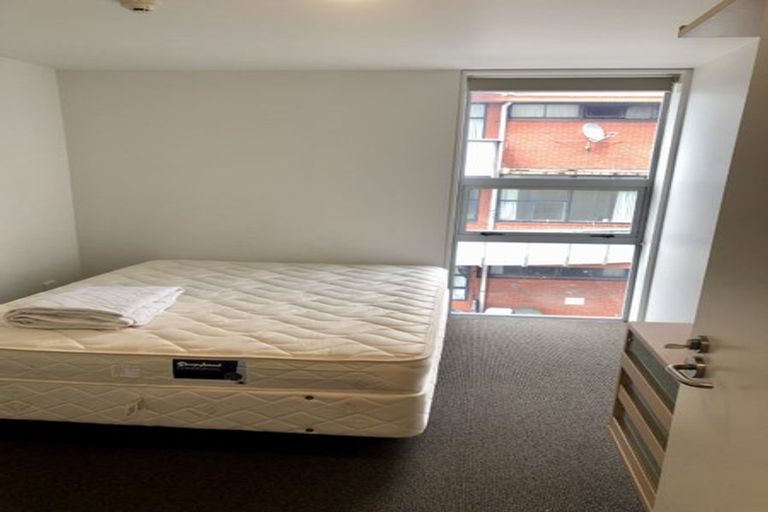 Photo of property in 2u4 Torrens Terrace, Mount Cook, Wellington, 6011