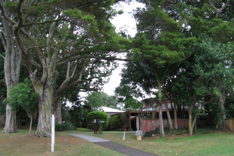 Photo of property in 2/15 Stanaway Street, Hillcrest, Auckland, 0627