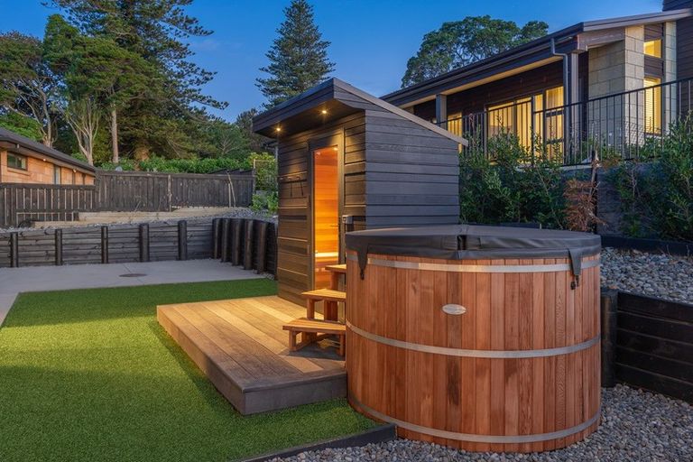 Photo of property in 296 Kitchener Road, Pukekohe, 2120