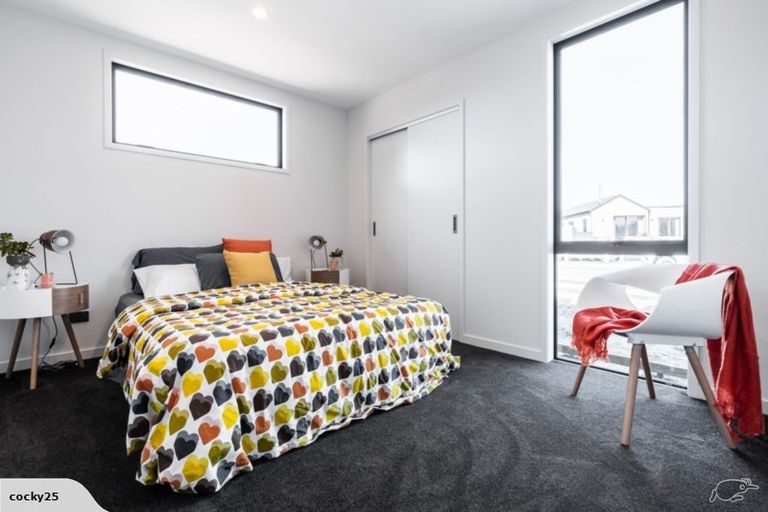 Photo of property in 40 Mount Creighton Crescent, Wanaka, 9305